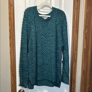 Time and Tru Blue/Green Crew Neck Sweater with Textured Knit NWT